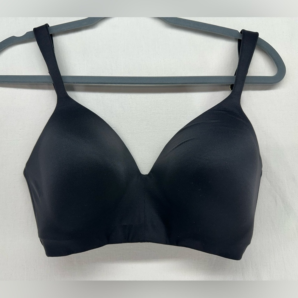 Natori Revelation Wireless Contour Bra Black Womens Size Size 34DD Style 723248‎